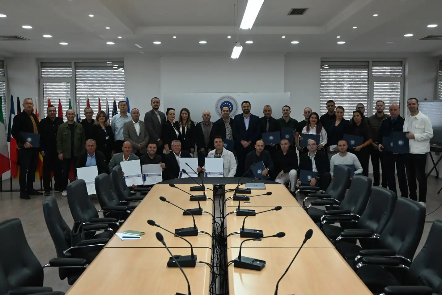 Në AKSP u mbajt ceremonia e ndarjes së diplomave për studentët e diplomuar në vitet 2025 - 2026
